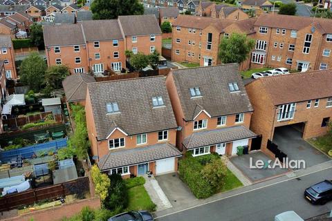 Smalman Close, Stourbridge 5 bed detached house for sale