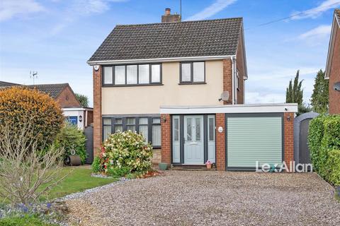 Compton Road, Pedmore 2 bed detached house for sale