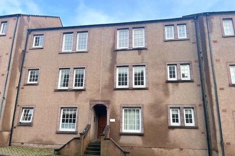 11 Shepherds Court, Kinneskie Road... 2 bed flat for sale