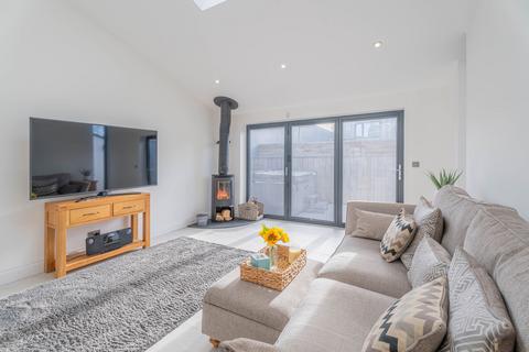 Heol Caradog, Fishguard SA65 5 bed detached house for sale