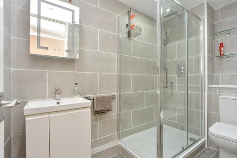 Bridle Path, Woodford Green, Essex 2 bed flat for sale