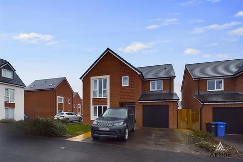 Rowan Drive, Burton on Trent DE14 5 bed detached house for sale