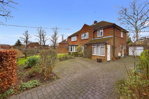 Manor Road, Princes Risborough HP27 4 bed detached house for sale