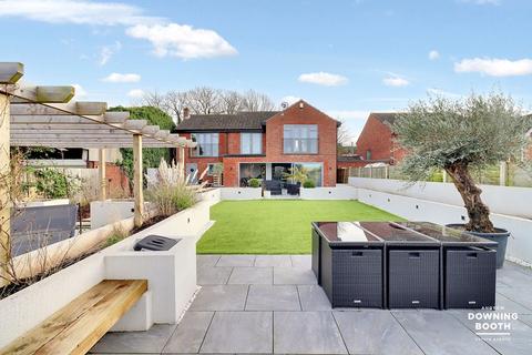 Main Road, Tamworth B79 5 bed detached house for sale