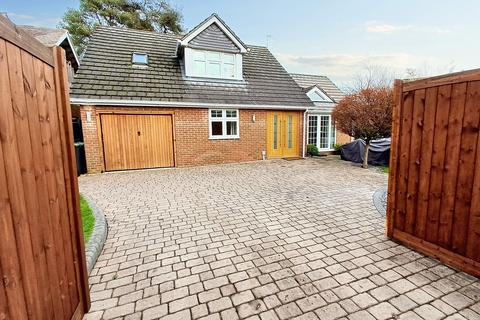 Verwood 3 bed detached bungalow for sale