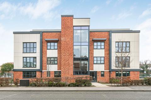 Great North Road, Hatfield, AL9 2 bed apartment for sale