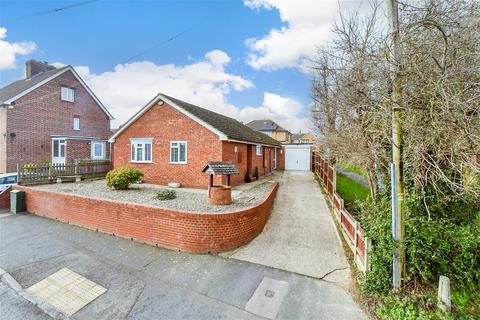 Birling Road, Snodland ME6 2 bed detached bungalow for sale