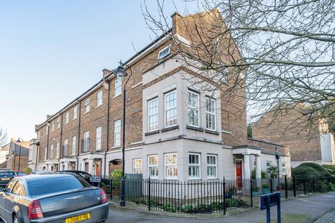 Eleanor Walk, Greenhithe, Kent 5 bed end of terrace house for sale
