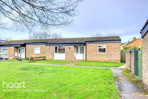 Clarkes Close, Barford 2 bed semi