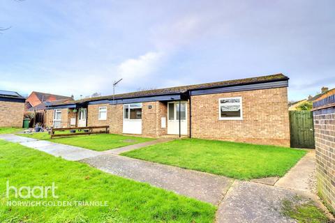 Clarkes Close, Barford 2 bed semi
