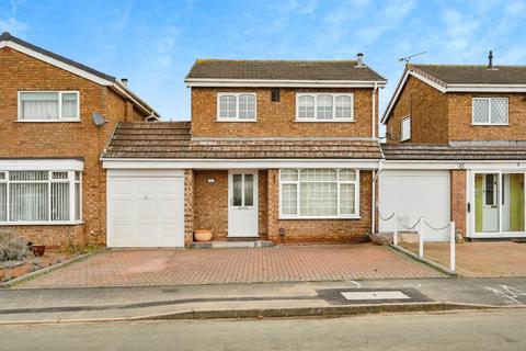 Chartwell, Tamworth 3 bed link detached house for sale
