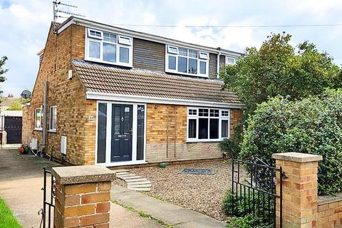 Swaby Drive, Cleethorpes DN35 3 bed semi