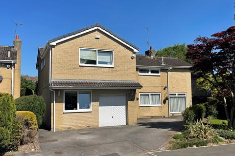 Leeds LS17 4 bed detached house for sale
