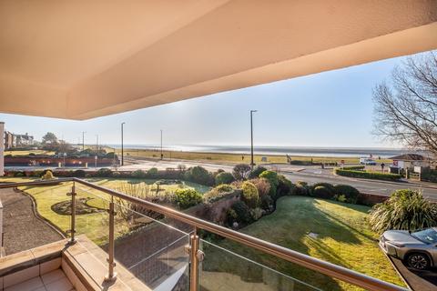 Inner Promenade, Lytham St. Annes, FY8 2 bed apartment for sale