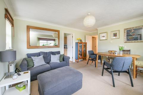 Tersha Street, Richmond, Surrey 2 bed flat for sale