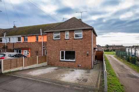 New Road, Sheerness ME12 3 bed end of terrace house for sale