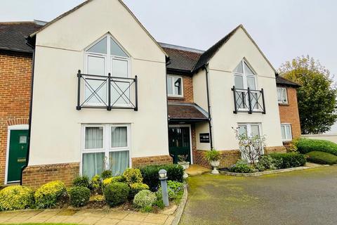 Ashtead Village 2 bed apartment for sale