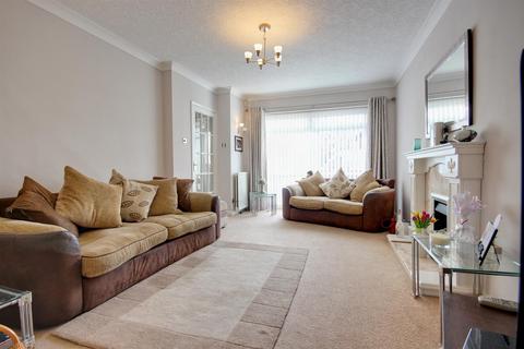Priory Road, Hull 3 bed terraced house for sale