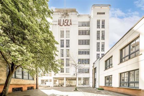 Grange Road, London SE1 3 bed flat for sale