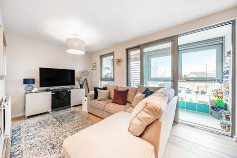 Ealing Road, Brentford, London 2 bed apartment for sale