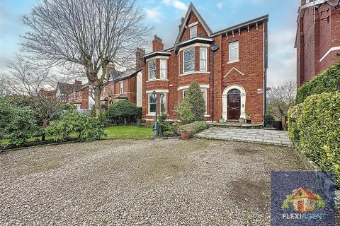 Westbourne Road, Southport PR8 8 bed detached house for sale