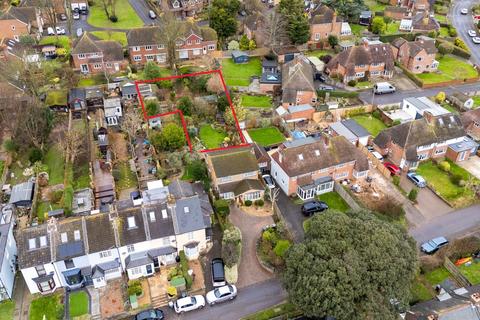 Lower Road, Havant, PO9 4 bed detached house for sale