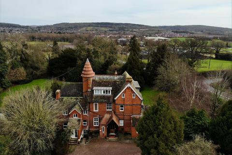 Ross Road, Ledbury, Herefordshire, HR8 2 bed apartment for sale