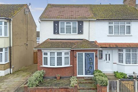 Ethelburga Road, Romford 3 bed semi