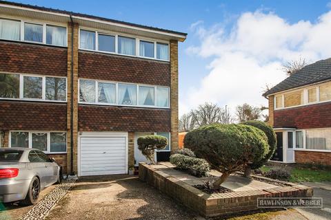 Hotham Close, West Molesey KT8 3 bed townhouse for sale