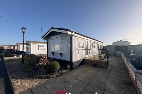 Palm grove court, Doncaster DN8 2 bed park home for sale