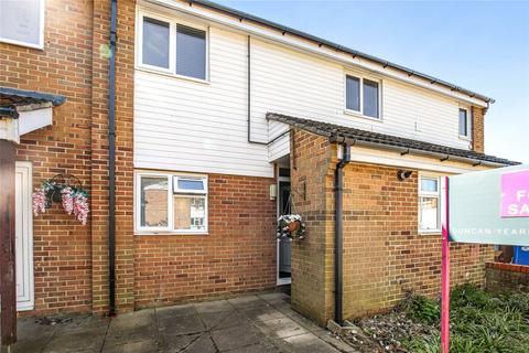 Leaves Green, Bracknell, Berkshire, RG12 1 bed maisonette for sale