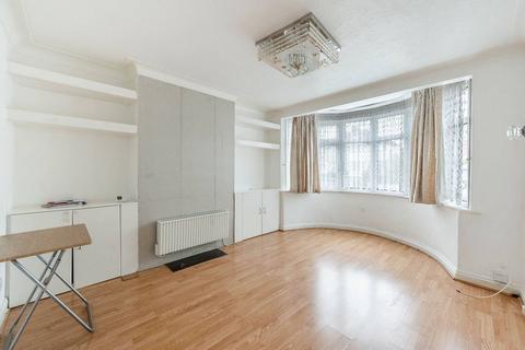 Carlyon Avenue, South Harrow, Harrow... 3 bed semi