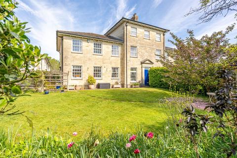 The Courtyard, Upper Seagry 4 bed semi