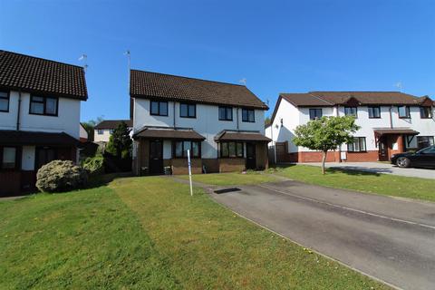St. Peters Drive, Blackwood NP12 2 bed semi