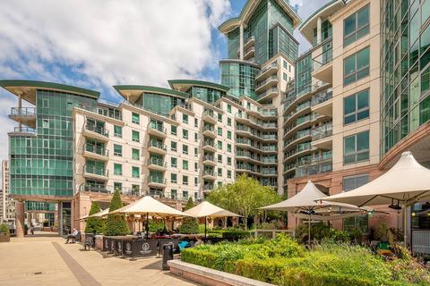 St George Wharf, Vauxhall, London, SW8 2 bed flat for sale