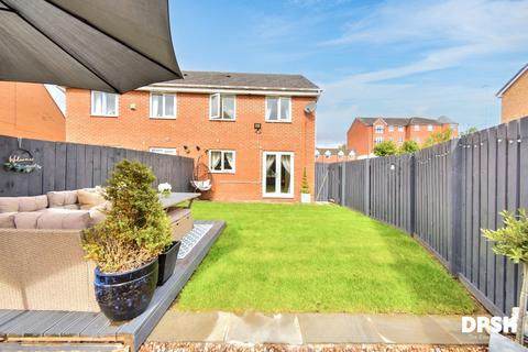Woodside Court, Middleton, Leeds 3 bed semi