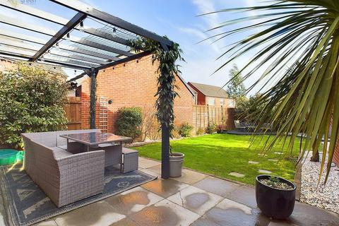 Clover Close, Tamworth B79 5 bed detached house for sale
