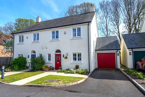 Roman Fields, Chichester 3 bed semi