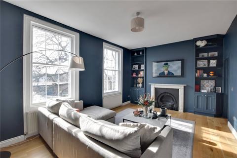 Blackheath Road, London, SE10 3 bed apartment for sale