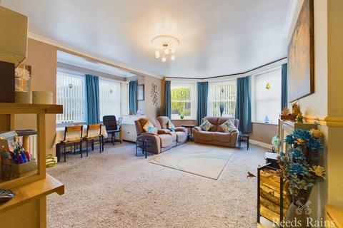 Avenue Victoria, North Yorkshire YO11 2 bed apartment for sale