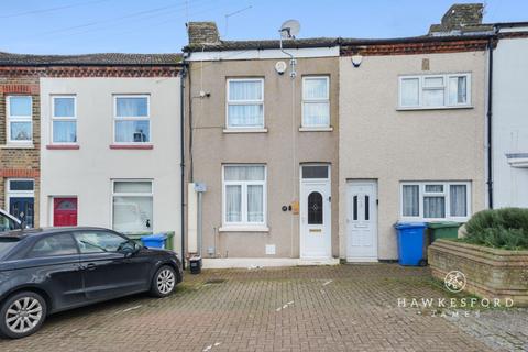 Gibson Street, Sittingbourne ME10 2 bed terraced house for sale