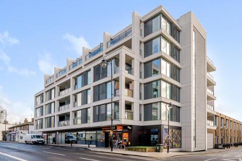 Westminster Road, Hanwell, London, W7 1 bed flat for sale