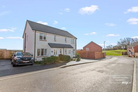 Drake Avenue, Ivybridge PL21 3 bed semi