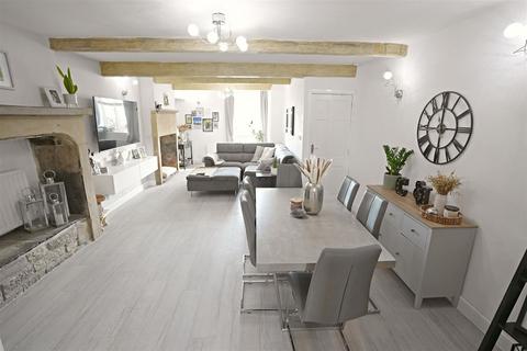 Saddleworth Road, Barkisland, Halifax 2 bed terraced house for sale