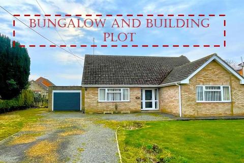 High Street, Maxey, Peterborough 2 bed detached bungalow for sale