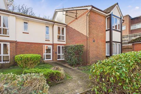 Pound Hill, Crawley 1 bed apartment for sale
