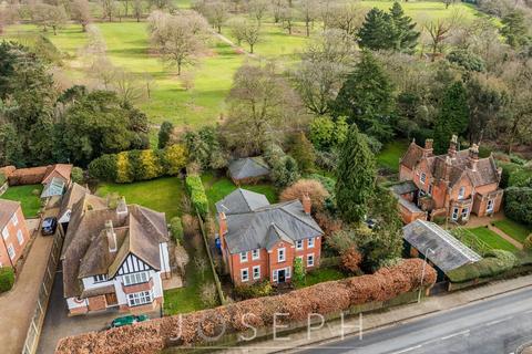 Henley Road, Ipswich, IP1 5 bed detached house for sale