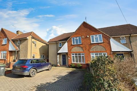 Primrose Hill, Kings Langley WD4 3 bed house for sale