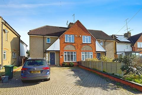 Primrose Hill, Kings Langley WD4 3 bed house for sale