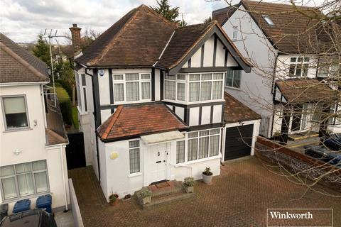 Edgeworth Crescent, London NW4 3 bed detached house for sale